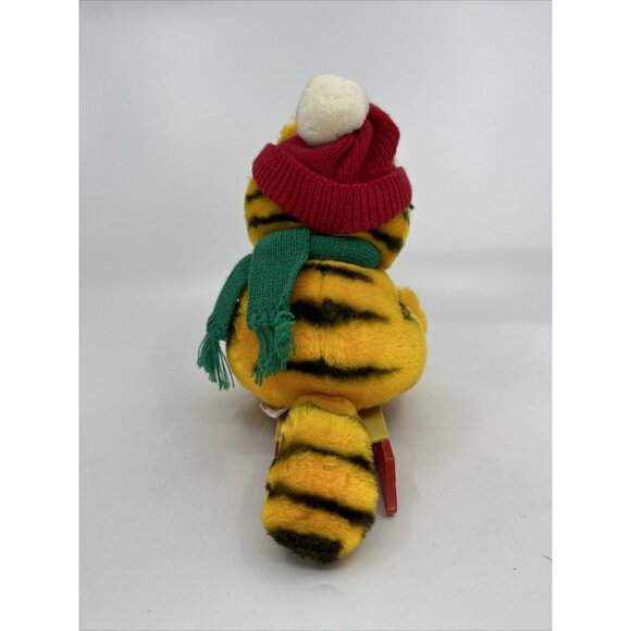 Dakin Garfield Takes The Mountain Vintage Stuffed Plush Sleigh Sled Winter Cat - Picture 3 of 14